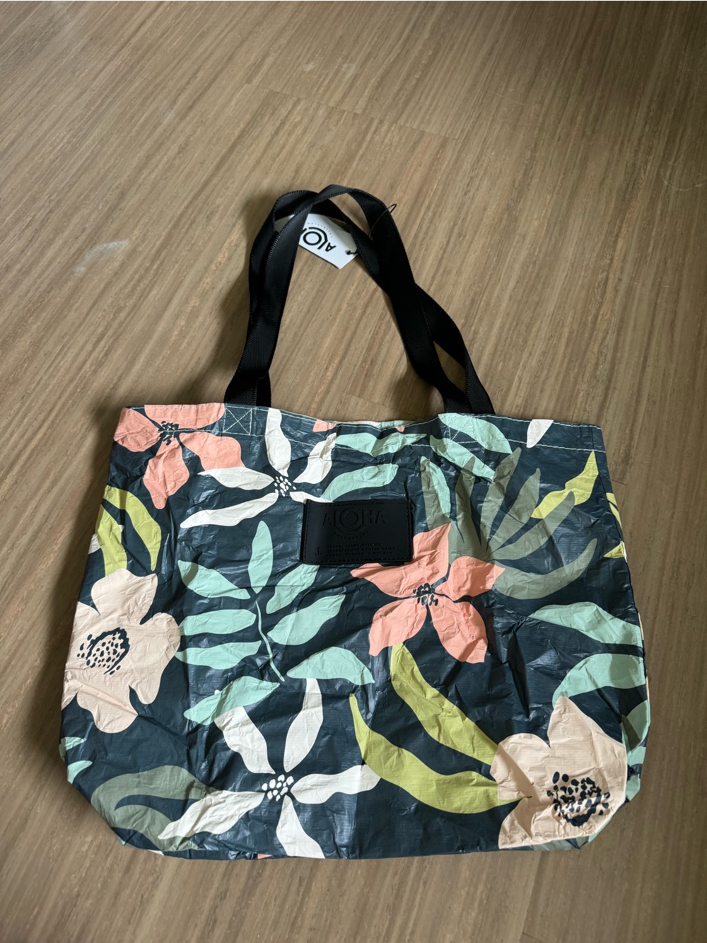 ALOHA Collection Reversible Tote Bag in Flora Eve BNWT